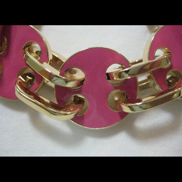 Betsey Johnson Fuchsia Circle Link Bracelet - Picture 4 of 7